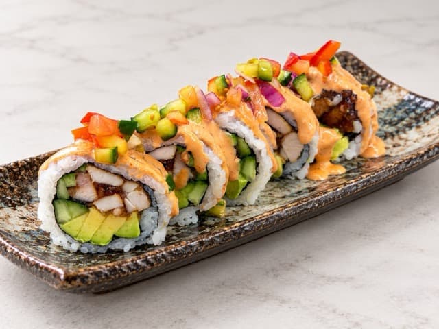 CHIPOTLE CHICKEN PICO ROLL