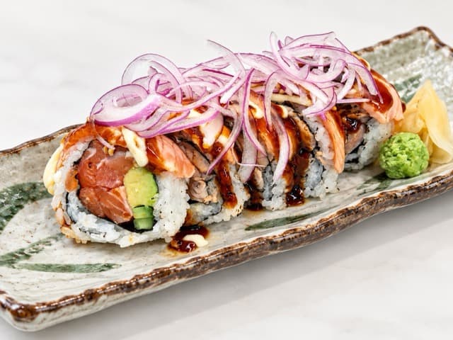 GRILLED SALMON ROLL