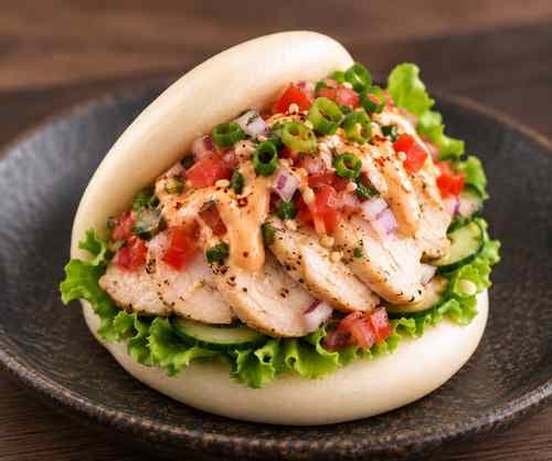 CHICKEN CHASHU BAO