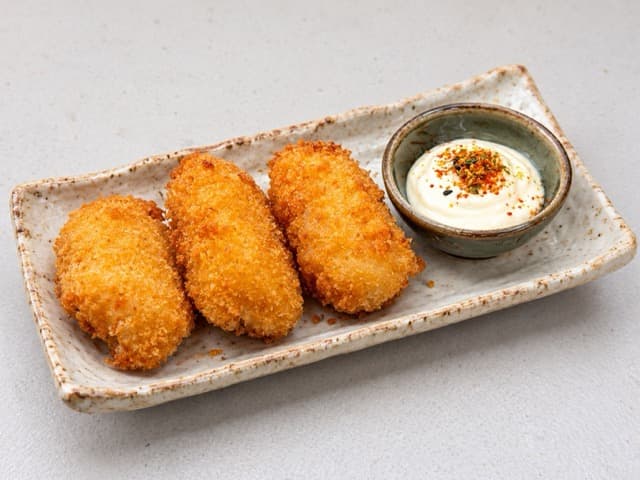 CREAM CRAB CROQUETTE , PRAWN CROQUETTE