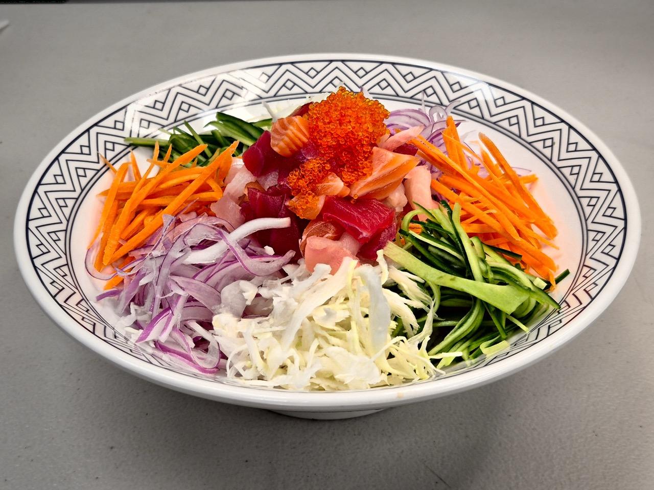 SPICY SHASHIMI SALAD